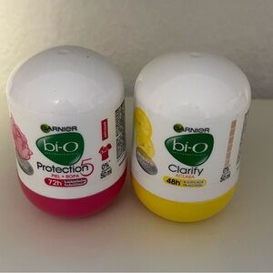 Garnier Bi-O Roll-On
Antiperspirant Deodorant                   Antitranspirante